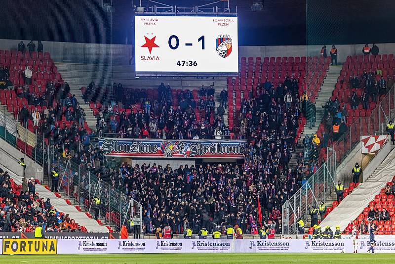 Fotbalisté Viktorie prokletí slávistického stadionu v Edenu neprolomili, v sobotu tam prohráli 1:2.