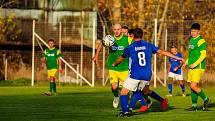 Fotbalisté TJ Sokol Plzeň-Černice (na archivním snímku fotbalisté v modrých dresech) porazili ve čtvrtečním utkání 2. kola Poháru PKFS plzeňský Slovan 3:2.