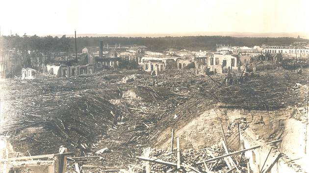 Pohled na zdevastovaný areál bolevecké muničky