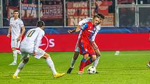 Fotbalisté Viktorie Plzeň podlehli v dalším utkání Ligy mistrů na domácím hřišti Bayernu Mnichov 2:4.