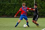 9. kolo ČLD U19: FC Viktoria Plzeň U19 B (na snímku fotbalisté v červenomodrých dresech) - SK Dynamo České Budějovice U19 B 3:0 (1:0).