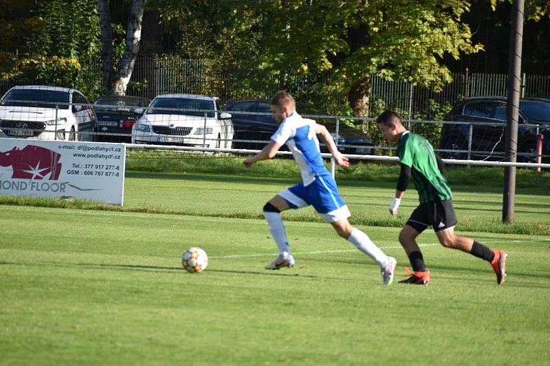 FC Rokycany (zelení) - FK Hvězda Cheb 2:1 (0:0).