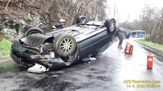 Nehoda automobilu u České Břízy