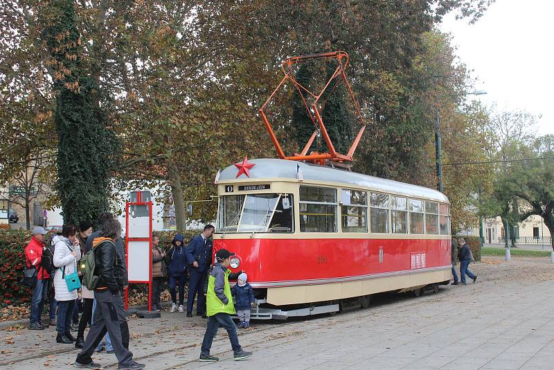 Tramvaj T1 z druhé poloviny padesátých let v Plzni jezdila až do roku 1987.