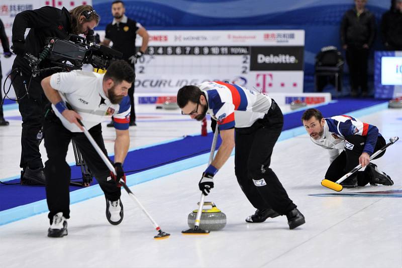 Curling v Plzni. Českým mužům se ve středu nedařilo, když podlehli Dánsku 4:10.