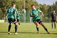 Fotbalisté SK Horní Bříza (na archivním snímku hráči v zelených dresech) porazili doma Katovice 2:1 a slaví historicky první vítězství mezi divizní elitou.