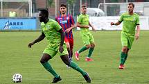 5. kolo FORTUNA ČFL, skupina A: FK Loko Vltavín (zelení) - Viktoria Plzeň B (červenomodří) 3:1 (2:1).