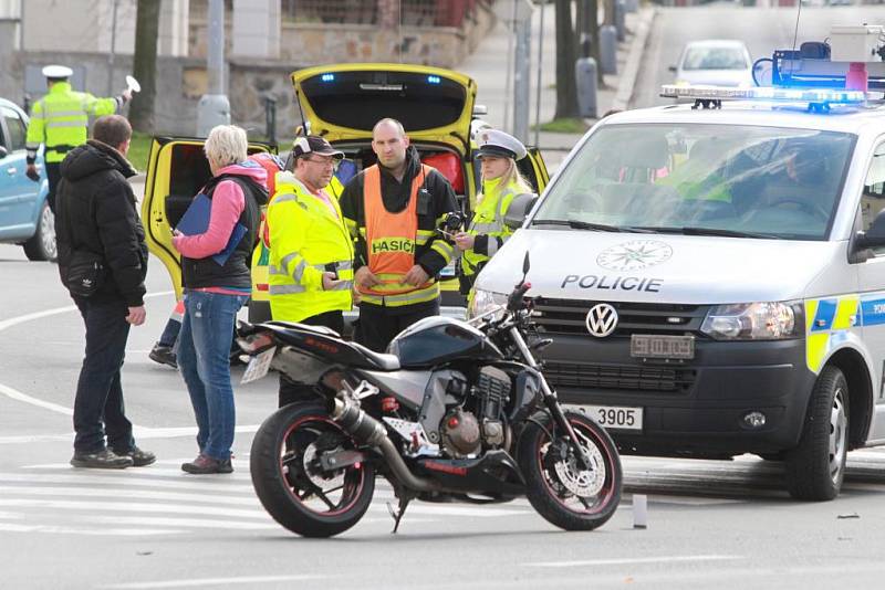 Na Velikonoční pondělí zemřel v Plzni motorkář.