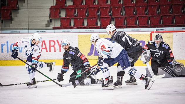 Energie Karlovy Vary – Škoda Plzeň 5:4.