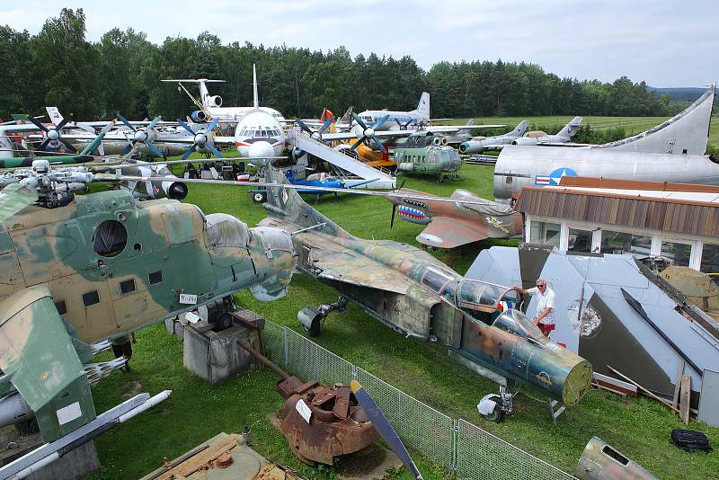 V muzeu Air Park Zruč se jedná o 114. exponát. Po osazení křídly a směrovými kormidly dostane stroj nový nátěr.
