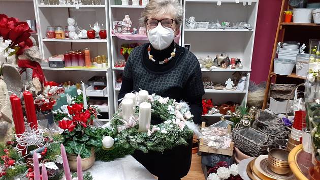 Paní Helena Ottová, majitelka květinářství Fišer na Roudné v Plzni.