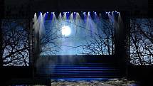Opera pod širým nebem se hrála v lochotínském amfiteátru.