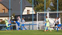 6. kolo krajského přeboru mužů: FK Okula Nýrsko - FK Tachov (na snímku hráči ve světle zelených dresech) 2:3 (0:3).