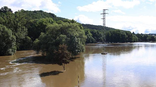 Starý Plzenec - meandr řeky Úslavy, zaplavené louky