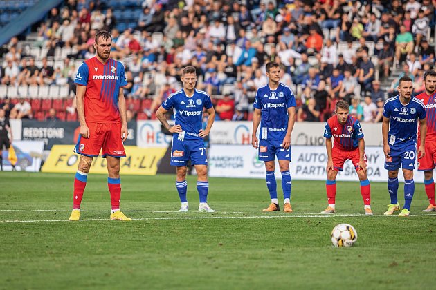 Sigma Olomouc (v modrém) - Viktoria Plzeň 2:3, 10. září 2022.