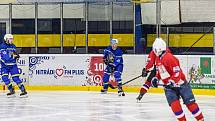 HC Meteor Třemošná (modří) vs. HC Rokycany 4:3 (2. finále play-off krajské hokejové ligy).