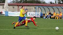 10. kolo FORTUNA divize A: SK Klatovy 1898 (červení) -  SK SENCO Doubravka (žlutí) 2:1 (1:0).