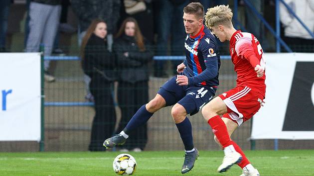 Přípravné utkání fotbalistů mistrovské FC Viktorie Plzeň s plzeňským SK Petřín na hřišti v Luční ulici.