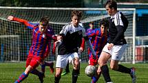 ČLD U17: Viktoria Plzeň B - Petřín Plzeň 3:0 (0:0).