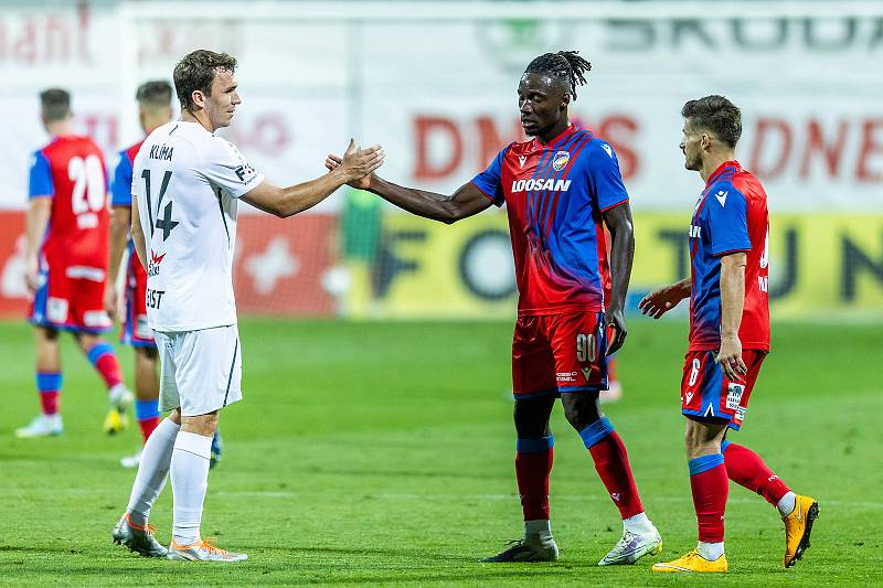 Hradec Králové - Viktoria Plzeň (červenomodrá) 1:2.