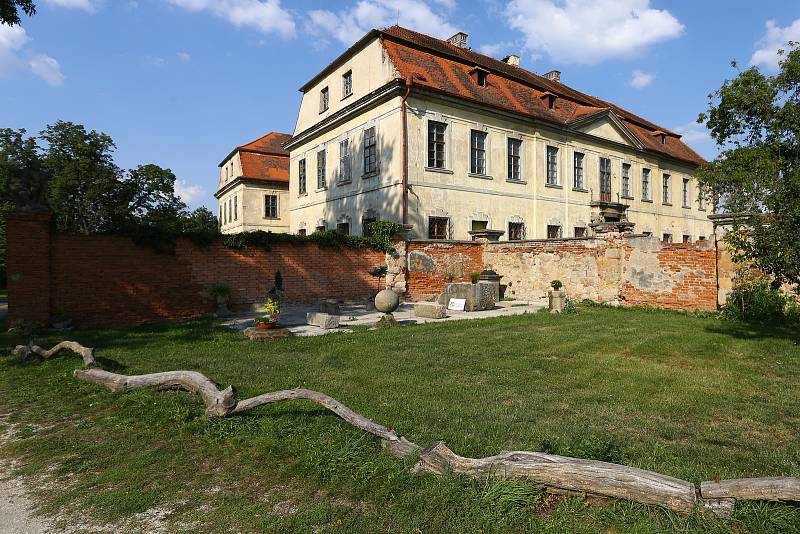 zámek Křimice zámecký park