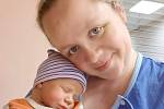 Kristýna Šléglová se narodila 15. února ve 3:41 mamince Janině. Po příchodu na svět vážila její dcerka 2830 gramů a měřila 49 centimetrů.