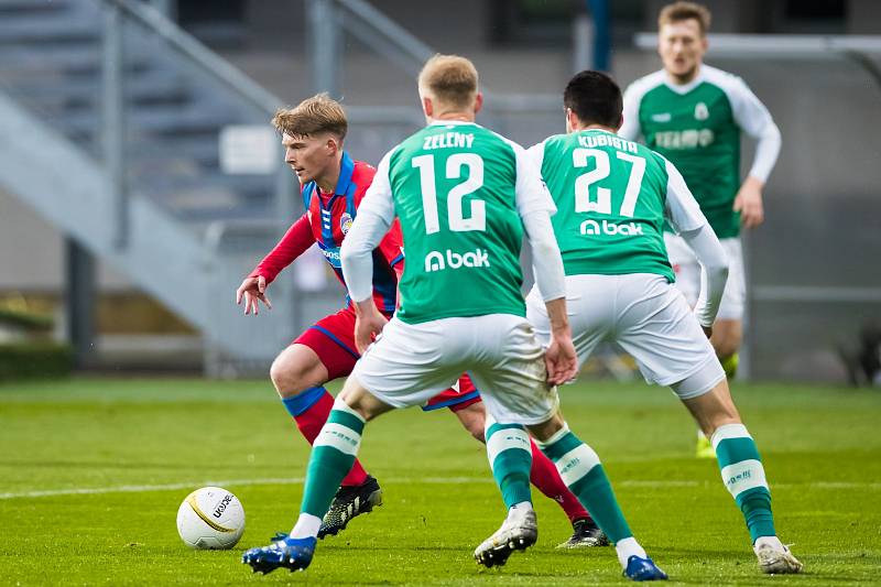 Poslední vzájemný zápas Viktorie Plzeň s Jabloncem skončil v dubnu ve Štruncových sadech remízou 1:1.