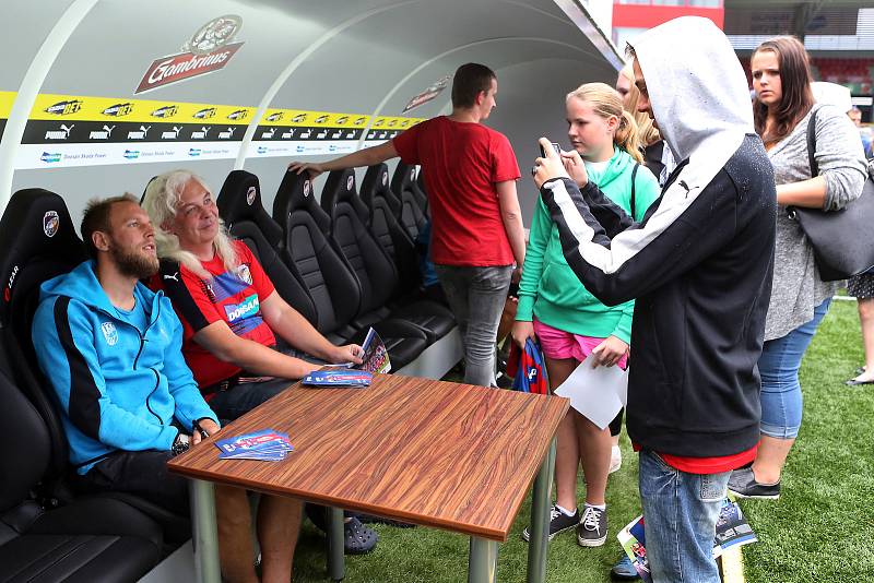 fotbal liga FC Viktoria Plzeň autogramiáda stadion Štruncovy sady