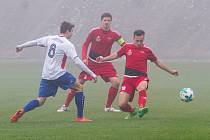 Fotbalisté Petřína porazili Klatovy těsně 2:1.