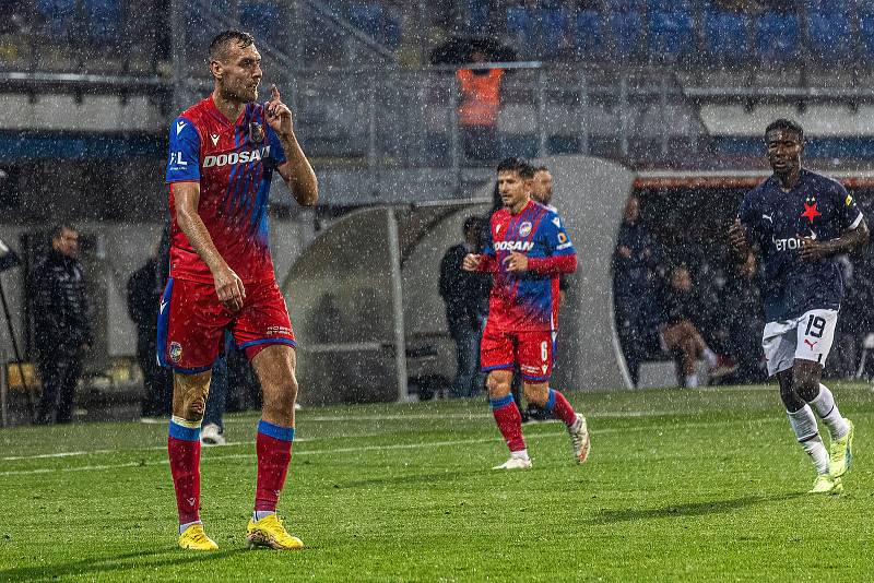 9. kolo FORTUNA:LIGY: FC Viktoria Plzeň - SK Slavia Praha 3:0 (2:0).