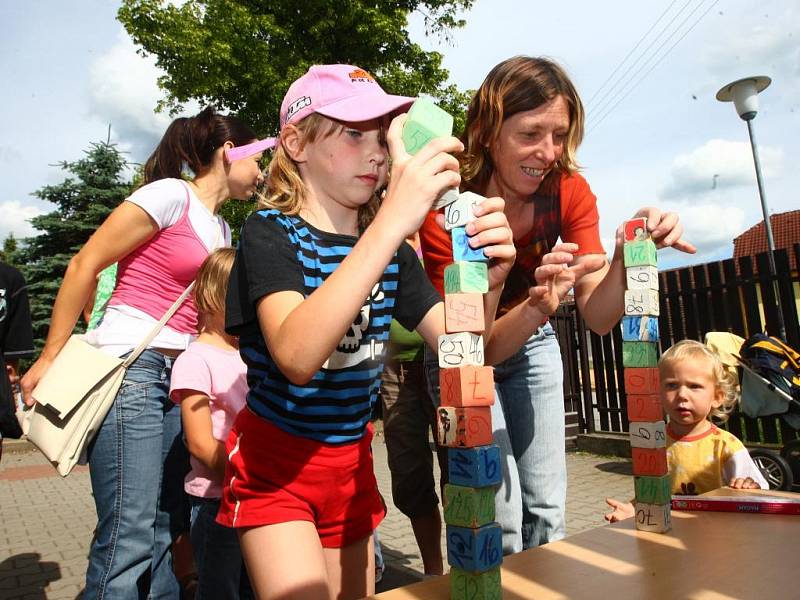 Dětský den na základní škole v Černicích