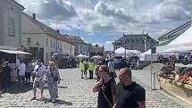 Kvůli revitalizaci prostoru za OC Plzeň Plaza probíhá letošní Fresh Festival na nádvoří plzeňského pivovaru.