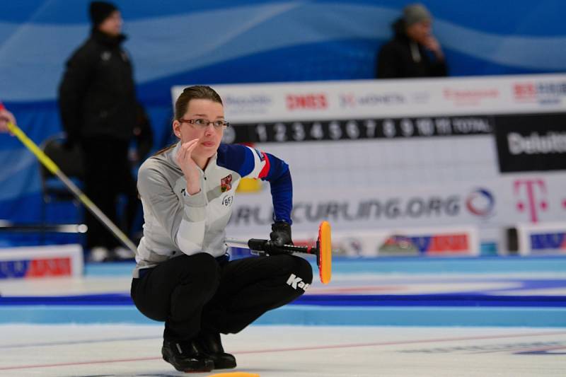 České curlerky zvládly čtvrteční první zápas olympijské kvalifkace a porazily Dánsko 9:5. 