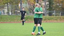 11. kolo FORTUNA divize A: TJ Jiskra Domažlice B (na snímku fotbalisté v modrých dresech) - FK VIAGEM Příbram B 2:5 (1:2).