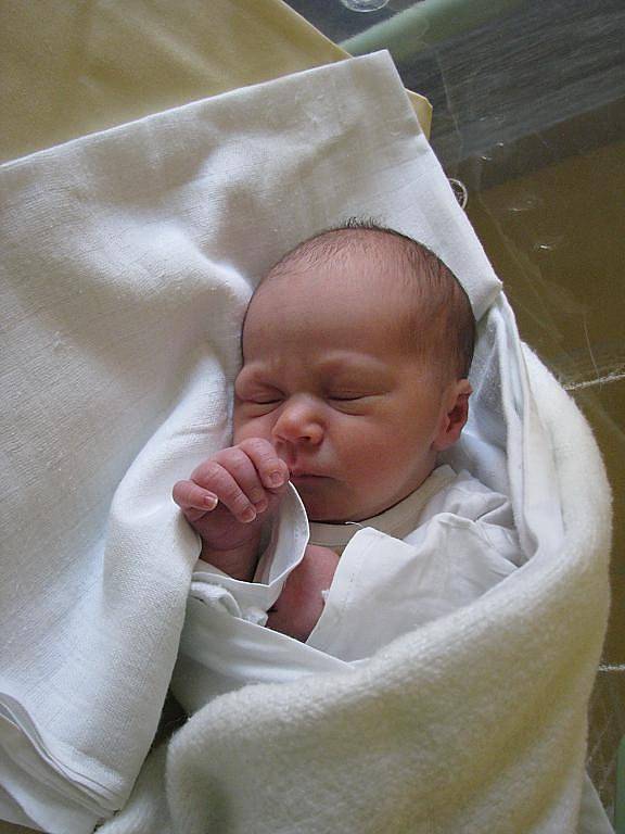 Jan (3,20 kg, 50 cm) se narodil 13. května v 10:40 v Mulačově nemocnici v Plzni. Na světě svého prvorozeného syna přivítali rodiče Pavla a Jan Burianovi ze Srb u Nepomuku