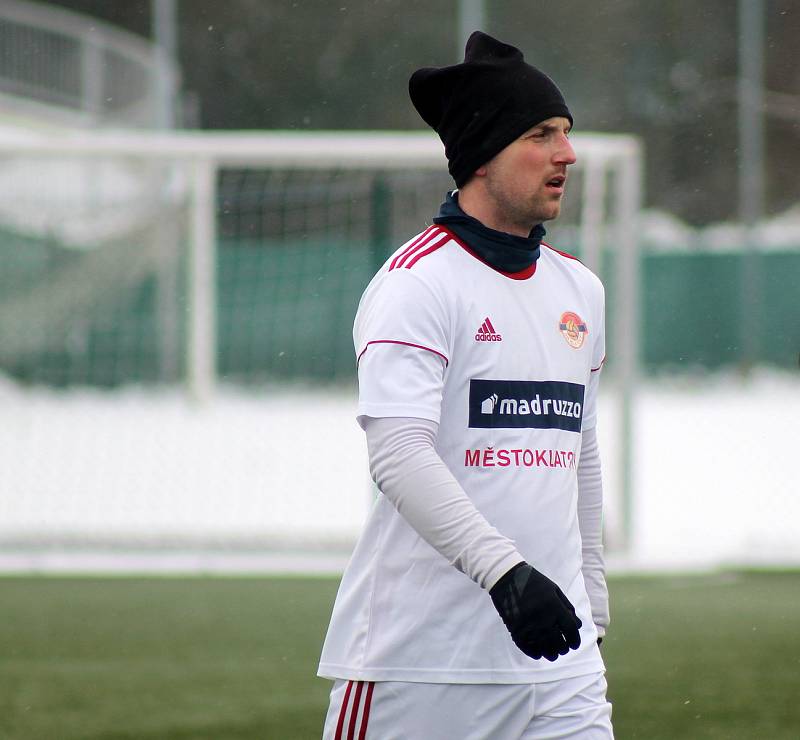 Zimní příprava, 21. ledna 2023: FC Viktoria Plzeň B - SK Klatovy 1898 (fotbalisté v bílých dresech) 7:1 (4:1).