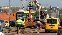 Rekonstrukcí tramvajové trati začala dvouletá rekonstrukce mostu generála Pattona v centru Plzně.