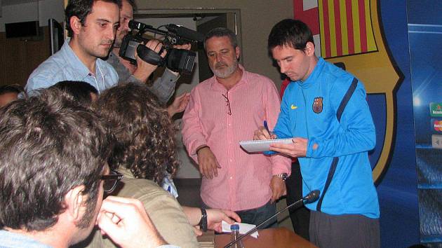 Lionel Messi na tiskové konferenci