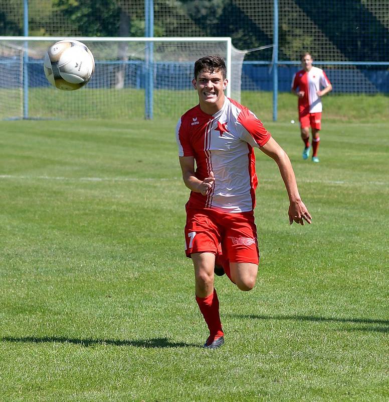 První výhru v rámci letní přípravy si připsali na účet fotbalisté karlovarské Slavie, když porazili Teplice B 2:0.