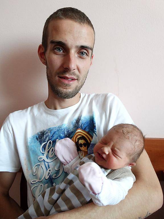 Vaneska Brousilová se narodila 22. srpna v 1:44 jako první potomek maminky Markéty a tatínka Ondřeje. Po porodu ve FN v Plzni vážila 3 490 gramů a měřila 50 centimetrů