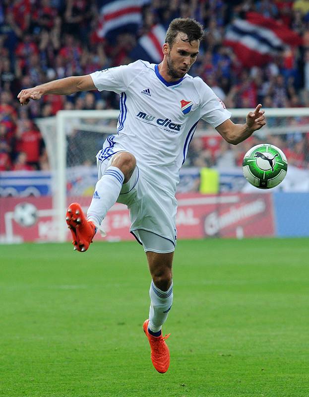 Fotbalisté Plzně porazili v zápase 5. kola první ligy doma Baník Ostrava 3:0.