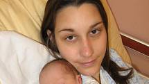 Anežka Hniličková ze Stříbra (2,36 kg/47 cm), která se narodila 13. října v 10.03 hod. ve FN v Plzni, je prvorozenou dcerou rodičů Jany a Petra