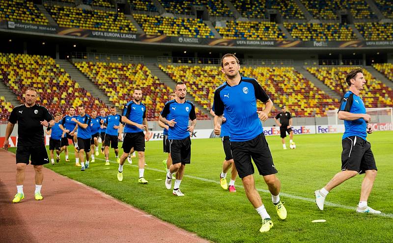 Hráči Viktorie Plzeň na stadionu Arena Nationala v Bukurešti. 