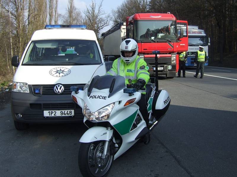 Policisté si pořídili motocykly Honda 1300. Ty by měly rychlé konkurenty snadno dohnat