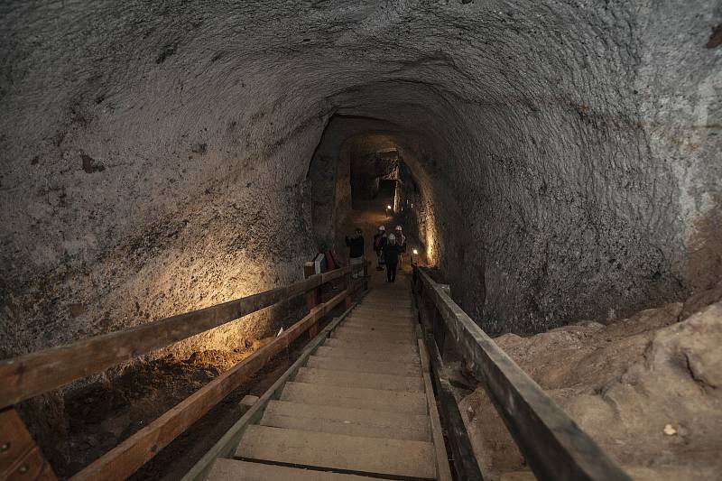 Slavnostní otevření kaolínového dolu v Nevřeni