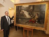 Ředitel Západočeské galerie v Plzni Roman Musil včera představil obraz Václava Brožíka Anežka Steinhäuserová a Zikmund ze Švamberka (Ve smrti spojeni), který se za jeden a půl milionu korun stál součástí galerijních sbírek