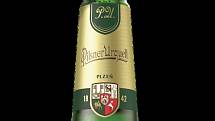 Nový obal piva Pilsner Urquell. Hliníkovou folii nahradila plně recyklovatelná zlatá etiketa.