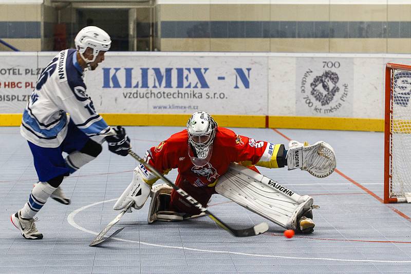 Hokejbal Plzeň - Hradec Králové.