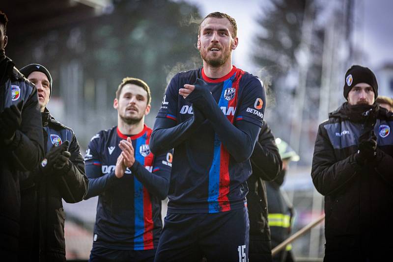 Fotbalisté Viktorie Plzeň urvali v Brně cenné vítězství nad Zbrojovkou (3:1).