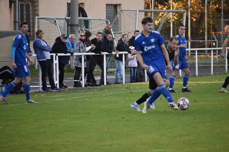 12. kolo FORTUNA divize A: FC Rokycany (na snímku fotbalisté v zelenočerných dresech) - SK Otava Katovice 1:1.